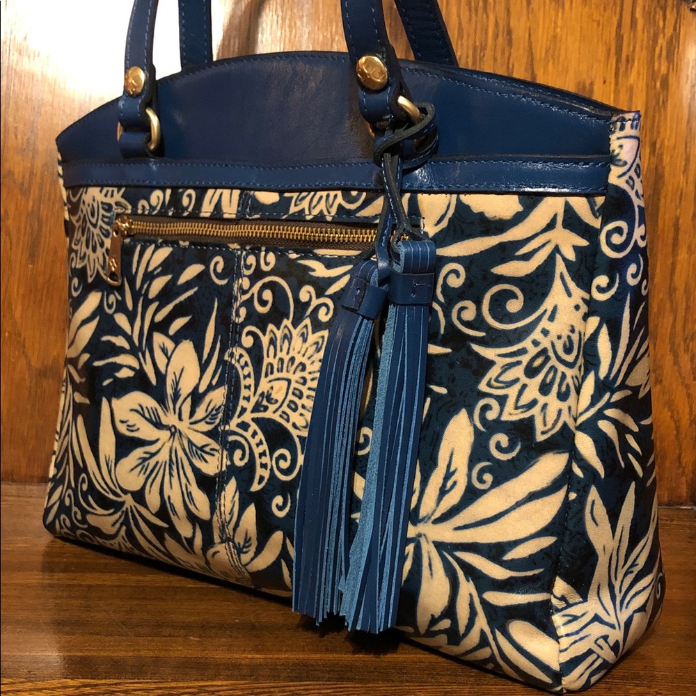 NWT-Patricia Nash-Greek Floral-Poppy Tote-Leather Tassels-Dust Bag-$249 - Picture 3 of 15